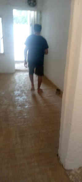 الصويره الحي العسكري شارع حسينيه الصادقين مساحه البيت 80 متر مجاري تبليط كيبل ضوئيع شارع 20 متر عريض جدا السعر 32 مليون وبي مجال للطيبين
