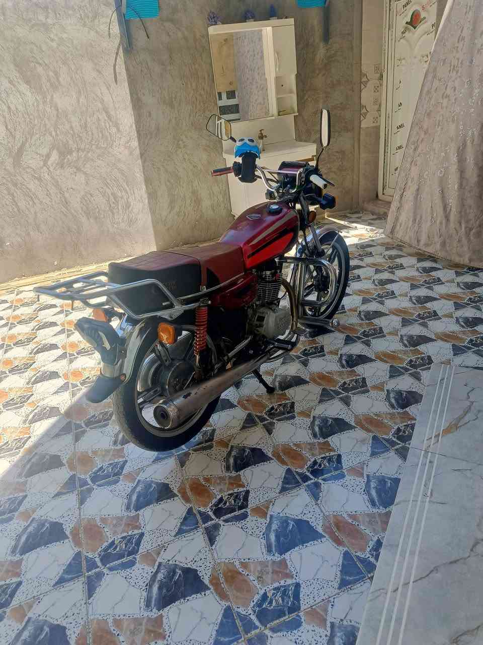 سلام عليكم دراجة ايراني موديل 22الدراجة اوراقهة ضايعة مڪينة نضيفة والڪشر ڪدامك ڪهربائيات ڪلهة شغالة السعر 575وبي مجال متواجد خاص وهاذ رقمي ***********وتحياتي للجميع
