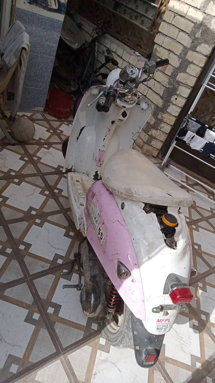 دراجه عبد الحليم للبيع السعر ٧٥ الشراي يتصل   ***********
