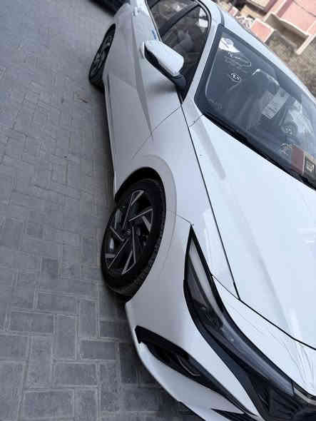 النترا ٢٠٢٤ تجميع صيني رقم اربيل-------------------***********-بغداد
ماشيه 44
مواصفات
سلايد 
بصمه ابواب +بصمه تشغيل 
ويل كب 17
اشاير مري
لايت لد 
حساس امامي خلفي
شاشه نفكيشن 
كامره
مري شفط
لايت 3عدسات زنون
كشنات جلد
هند بريك بصمه
كير دجتل طياره
تبريد خلفي 
تحكم ستيرن جهتين /كروز سرعه 
ماطور لايت/كيلو متر دجتل
كير 8 سرعات 

يعني ما نقصها شي ابد دينار ما تذب عليها 

مواصفاتها معروفه بيها ملاحضات بسيطة جداً
السياره فول مواصفات 
مكينه 1500دبل نوزل 
السعر 142$-----
