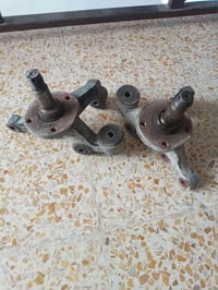 عندي اسطاب اكسنات خلفي سي كي شرط سعرهم ٢٥ الف رقم التلفون 07716842115