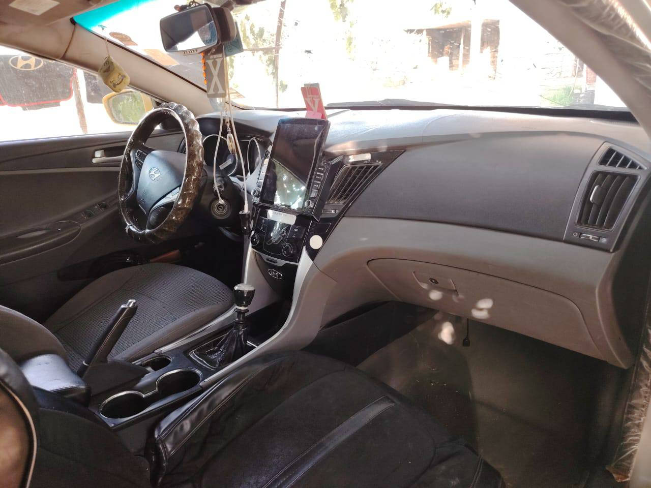 السلام عليكم ورحمة الله وبركاته
سيارة سوناتا تكسي
للبيع او مراوس شرط سياره حديث ضررها جاملغ وبونيد محرك 2400 GDI
كير عادي للاستفسار الاتصال على هذا الرقم ***********
