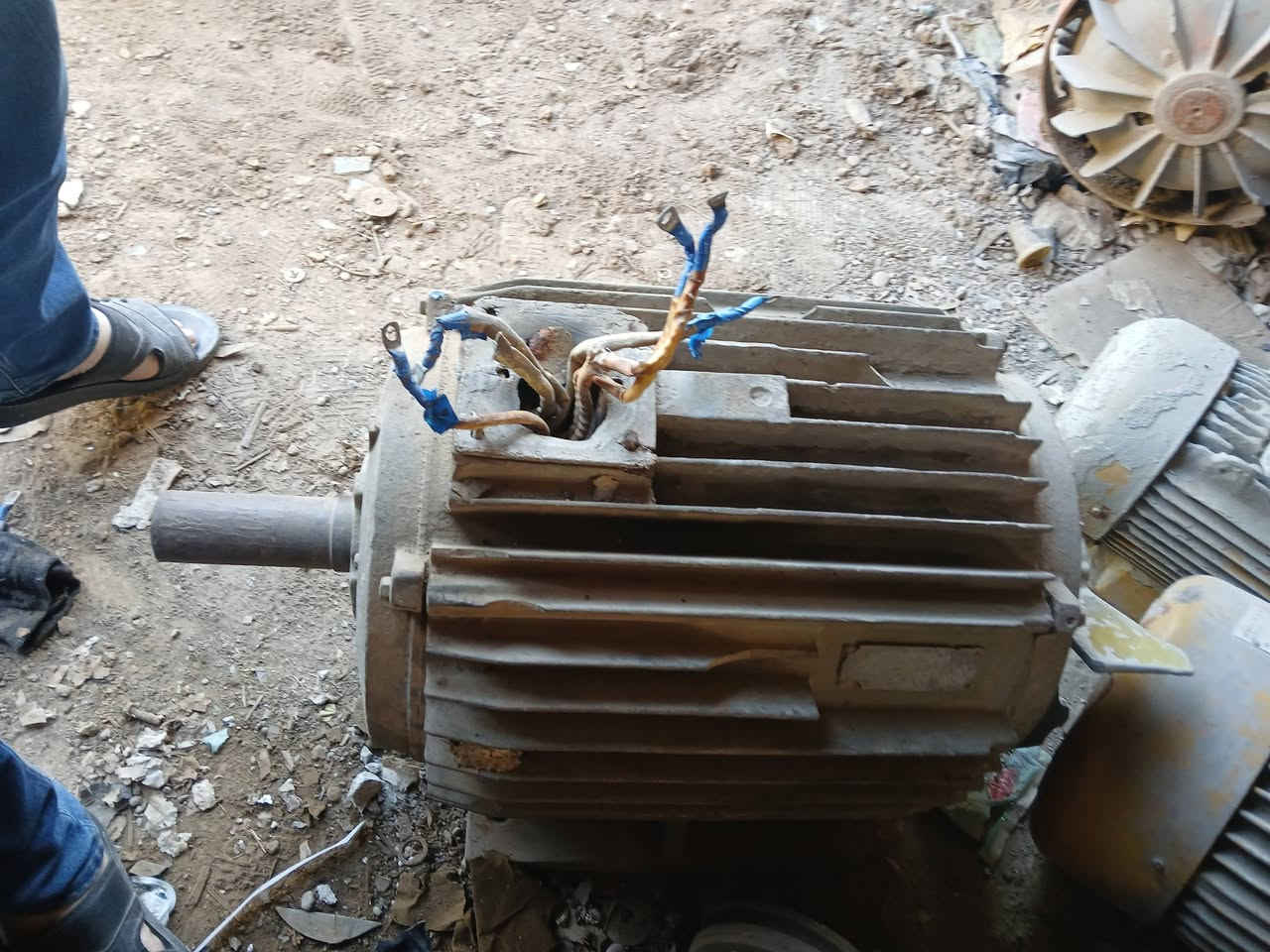 ماطور بلغاري ٥٠حصان دورة ١٥٠٠السعر ٧٠٠الف نهاية ***********سيدرحيم
