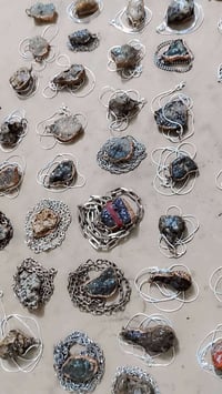 شباب من رخصت ادمن عندي هاي لحجار زوعه شلع لبيع ٩٠ قطعه كلهن حلوات تصفي...