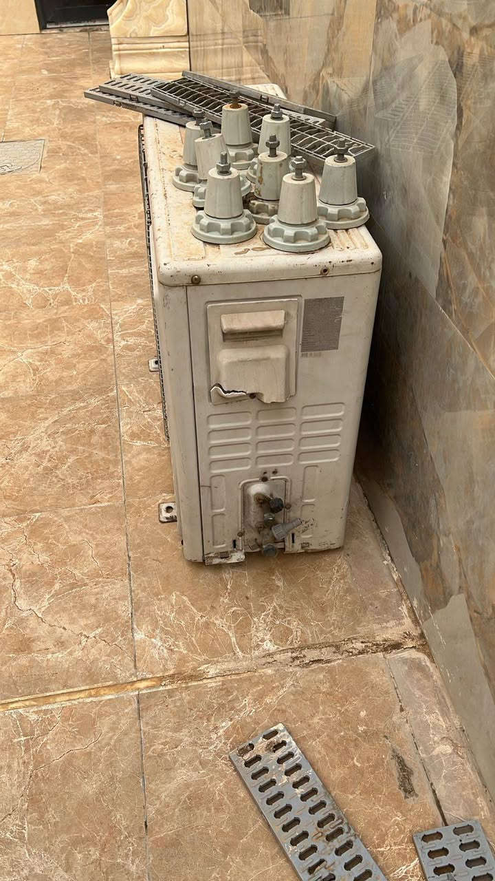 سبلت لبيع طنين كلشي مابي بارد نقص بوري بي بس لبيع 200


**إذا كنت صاحب هذا الإعلان وتريد حذفه لأي سبب، رجاءا أرسل رسالة إلى الدعم الفني**