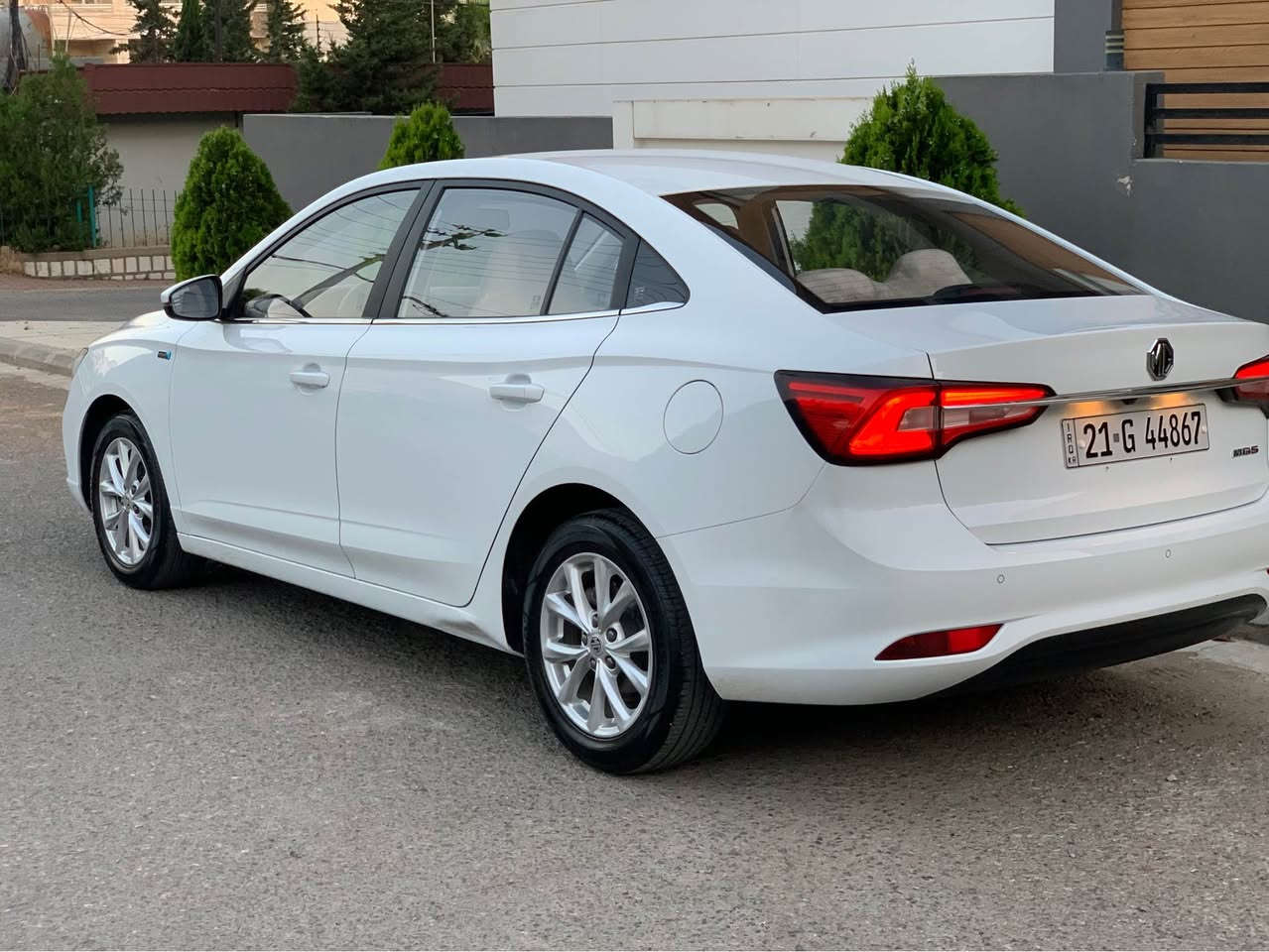 MG5 Comfort 2024💯
✅کۆمفۆرت- 27000 کم ڕۆشتووە-بێ بۆیاخ بێ سارد بێ شوخت ئەو چاڵەی دۆسەی هەیە  -زۆر پاک و جوان -هەموو گیانی لەسەر دەقی شەریکەیە 
❇️ئۆتۆماتیک -بەسمەیە-شاشه-كامێرە-حاسە-ناوکرێمی-دوو مۆدی لێخوڕین-ليد-ئۆتۆ لایت -ویلکەپ-ئیشارەتی سەر ئاوێنە- ئاوێنە کارەبا-تحدید سرعە ـ ڤۆلیۆم-ABS-تەبرید لەمس -حساس تایە
🌐 گاعی قاڵبی KQD - بەرگی کوشنی بۆ کراوە 
🕹️شوێن / سلێمانی 
نرخ/106 💵
📲 *********** السليمانية, العراق
