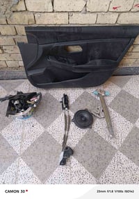 باب ايمن سنترا من 20لل24مفصخ دواخل بطانه الباب سماعه رافع جامه قفل باب...