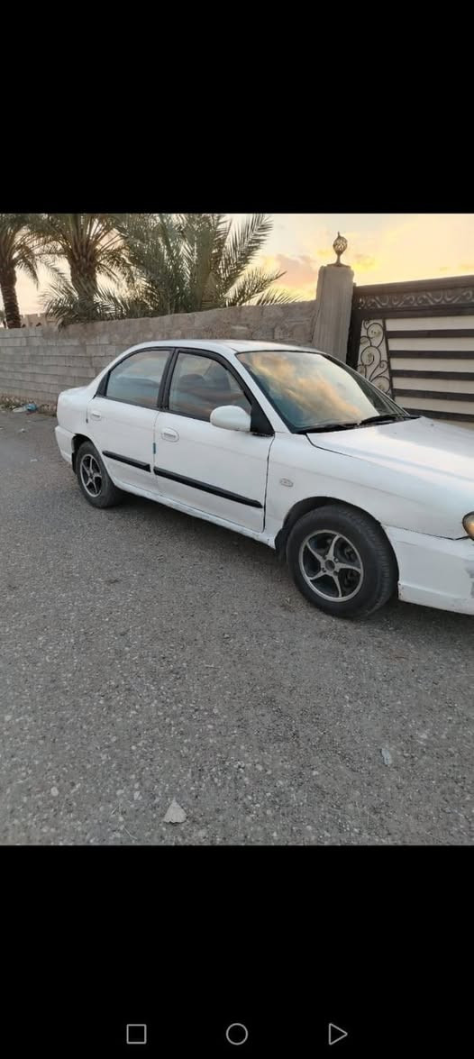 كيا سبكترا موديل 2000 رقم انبار سنويه جديده تحويل مباشر كير عادي نظيف محرك نظيف تبريد منظومه كلها موجوده وجان شغال بس يرادله ادامه عل بواري بيهن ليك مكان السياره الرمادي
السعر ٢٧ اعتذ عن بيع الاقساط
***********
