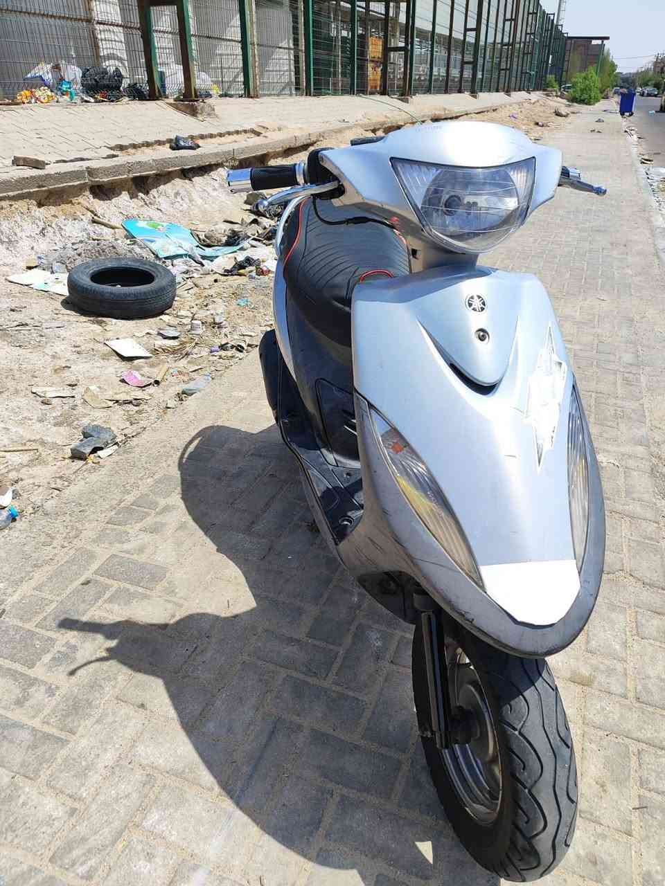 ماكس عدله للبيع مامفتوحه بلاديه خرسه و مختمه ختم واحد من طول لطول كهربائيات كلها شغاله لايت عالي ناصي هورن مانقصها شي بس واير كيلو متر 
.
السعر ٧٠٠ وبيها مجال 
مكاني بصرة القبلة 
رقمي : ***********
