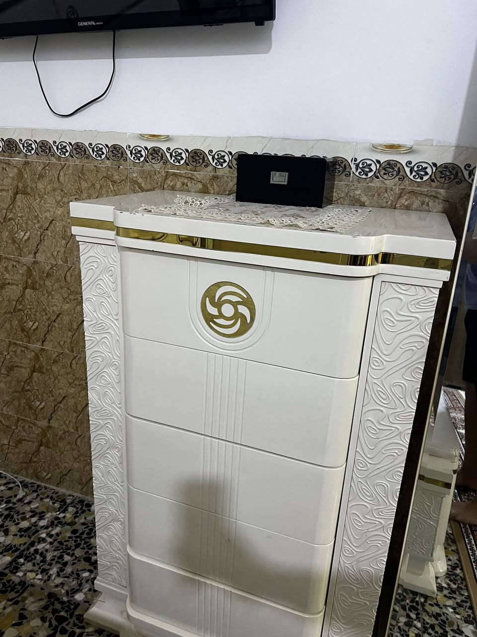 غرفه مستعمل اخت الجديده للبيع المكان بغداد الزعفرانيه 
السعر مليون وربع و بي مجال للطيبين


**إذا كنت صاحب هذا الإعلان وتريد حذفه لأي سبب، رجاءا أرسل رسالة إلى الدعم الفني**