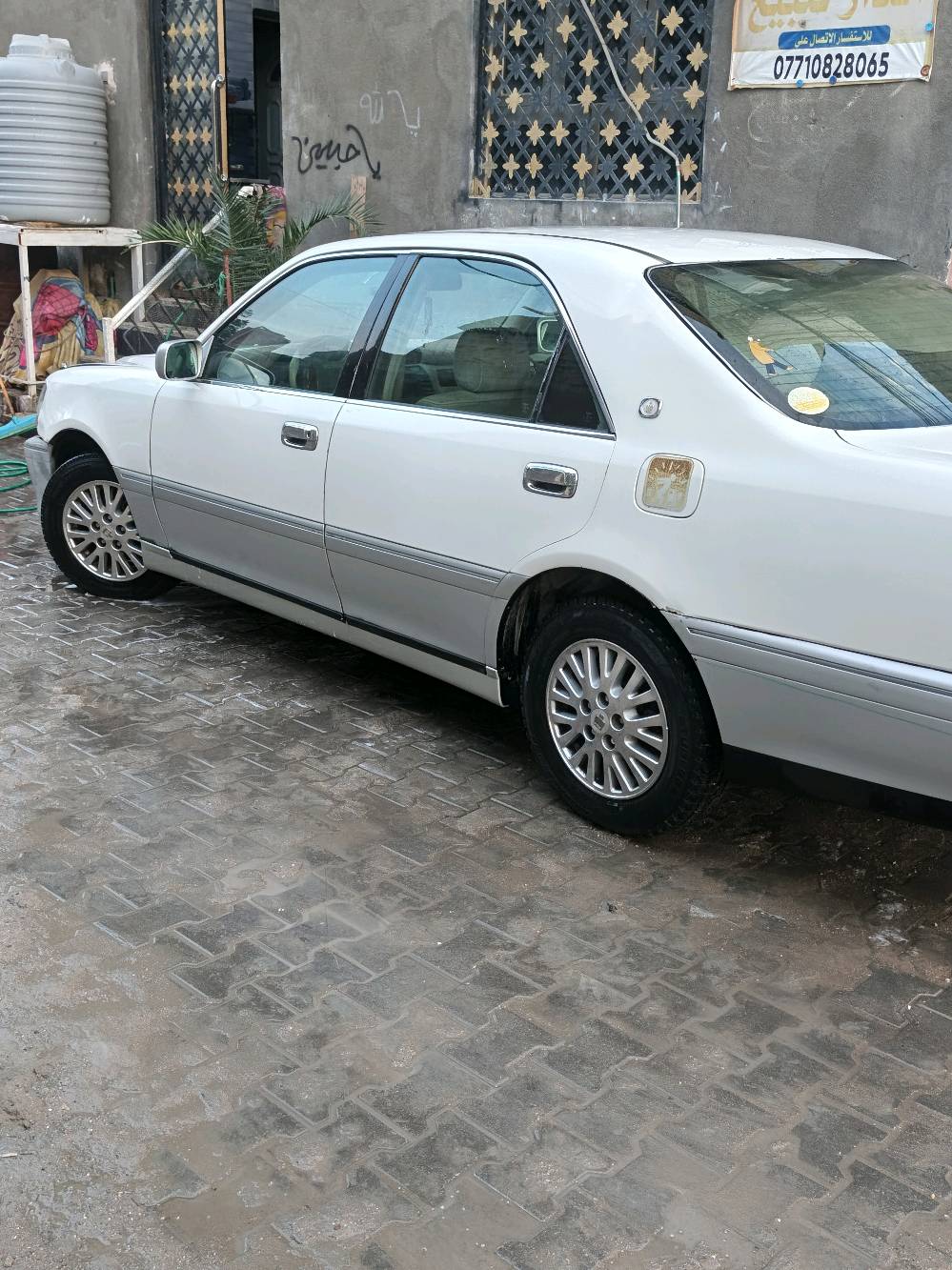 سياره جنون للبيع ادوات بها قصه شنطه محركه قايم عنوان بصره السعر 25 وبي مجال ***********