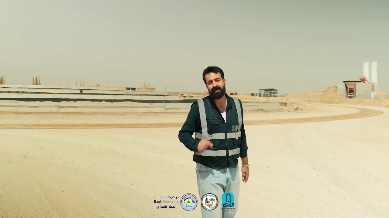 بمشروع المطور العقاري مدينة واسط الجديدة الشارع الرئيسي هو شارع 60 بطول 7.5 كيلومتر  وبعرض 60 متر بدون أي تقاطعات، مصمم حتى ينهي الازدحام ويوصلك لبيتك بوقت قياسي.

الشارع مبني بأساسات صلبة ومحدول بنسبة 95%، والأهم إن كل أنابيب الخدمات اندفنت قبل التبليط حتى نضمن شارع مستدام بدون حفريات أو تخسفات مستقبلاً. 

تصميم هندسي يخلي منسوب الشارع صفر لتصريف مياه الأمطار بسهولة، وأرصفة عريضة وإنارة حديثة راح تحول المكان لمركز تجاري وحيوي يعني بنية تحتية فعلية مدروسة حتى تختصر مسافتك وتضمن راحتك.


**إذا كنت صاحب هذا الإعلان وتريد حذفه لأي سبب، رجاءا أرسل رسالة إلى الدعم الفني**