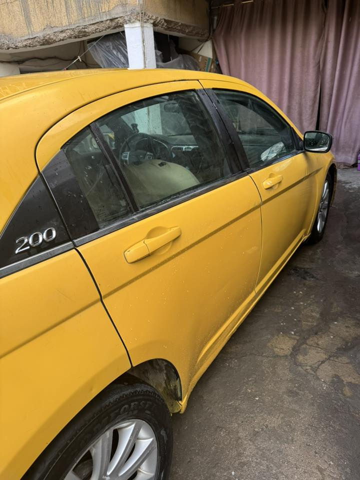 للبيع او مراوس حسب القناعه 
كرايسر c200 موديل 2012 حادثها قبق جنطه مبدل فقط 
محرك تبريد مكفولات 
كير مرات يبقى على نمره الثالثه اطفي السياره وتشتغل يرجع طبيعي انزلك 3 ورقات سعر كير 
شاصي لغد مكفولات 
كشن كهربائي 
شاشه + كامره
فول تحكم ستيرين 
نقص شريط ستيرين وكونترول جام 
مصفره هيئه 
#شادلها #منظومه #غاز
عارضها 67 وبيها مجال 
مكاني بغداد الدوره
***********
