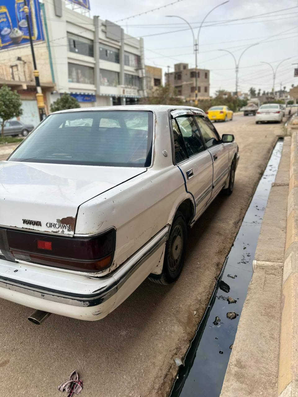 سلام عليكم 
سيدان 1990 بلاد 
مراوس او بيع 
***********
ذي قار
