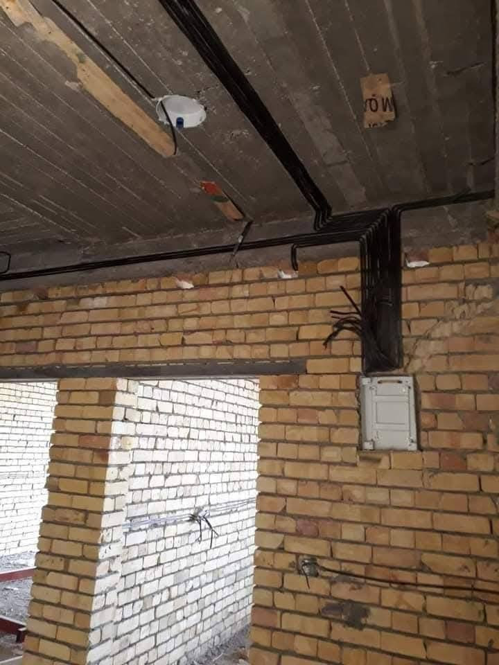 تأسيس وصيانه وتشطيب الكهرباء شغل درجه أولى
الاتزام في الموعد انجاز العمل بدقه 
نعمل كافه مناطق بغداد  فقط اتصل 
*********** يتوافر واتساب
