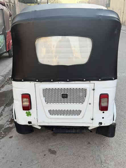 إلسلام عليكم تكتك موديل 2022 رقم وسنويه تحويل ثاني يوم مكاني الكماليه السعر 7400 رقمي ***********
