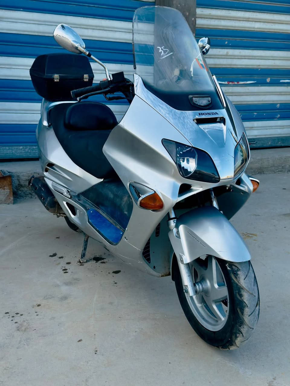 ياالله فورزه fm 6/0لؤن رصاصي بلاد مكينه كلجات مري جدد تخم تاير جدد
ستاند حساس كلؤب جنطه كهربايات كيجات كلهه شغاله طستهه ناعمه حماؤه نص ثابته
الدراجه نضيفه كلش،
 بس بيه الكفر مال إشاره مكسور مثل مموضح بل صؤر تحكم واحلا من صؤر شرط اؤراق كامله سعر 850مكانهه بغداد  البياع شراي اتصل علرقم وتدلل
***********
