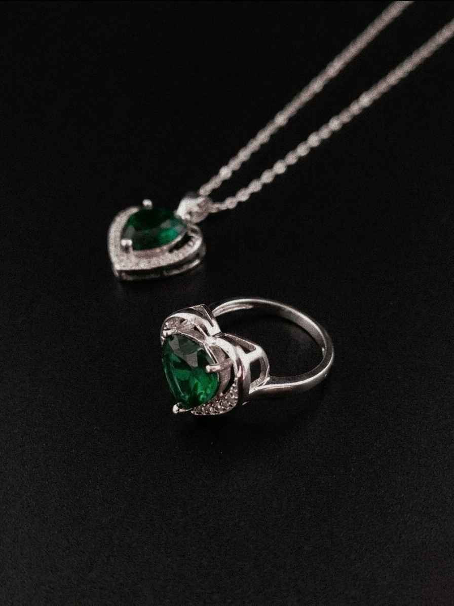 تاخمن ملوانکەو، گوارە، ئەڵقە، 
گەیاندن بە خۆڕاییە أربيل, العراق


**إذا كنت صاحب هذا الإعلان وتريد حذفه لأي سبب، رجاءا أرسل رسالة إلى الدعم الفني**