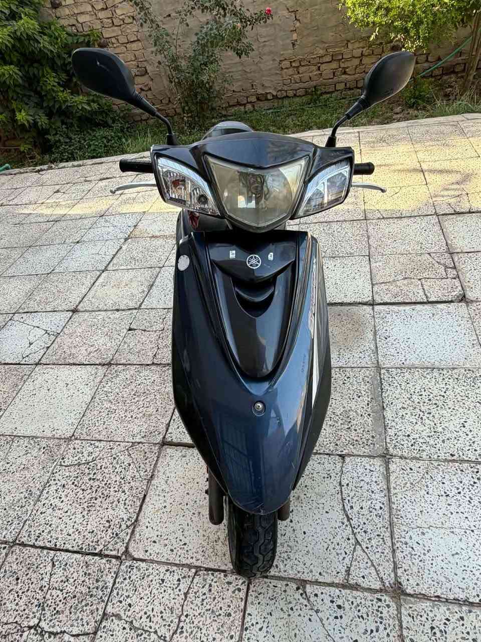 بريس نوزل
صار شهر من مطلعها مكينه جديده كهربائيات شغاله
 كلشي شغال بيها مكفوله كفاله عامه 
بمليون و100وبيها مجال للشراي 

‏‪***********‬‏ @إشارة
