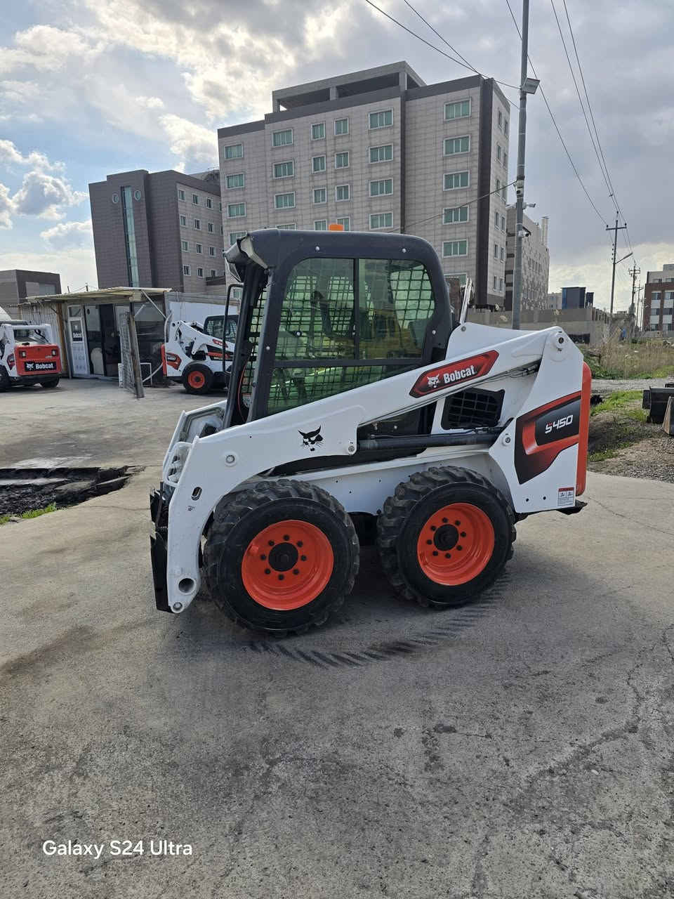 شفل بوبکات  حجم  s450  مودیل  2014   اصولی   دخول جدید اوروبی  شفل مکفول   سعر  195$ورقە   مجال    مکان اربیل   ***********   واتساب
