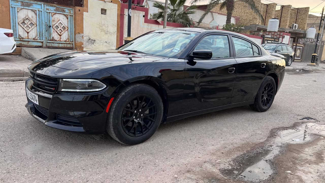 السلام عليكم... جارجر 22 اصل اصل بسمي رقم بغداد انكليزي السياره فول للأخير بدون ذكر المواصفات ماشيه 108 سياره جاهزه ماذب عليه 1000 دينار حداديه تخم تاير ريحت الشركه بيه سياره بيه بارد بطرف الباب الخلف السائق موضح بالمقطع وبيه طخه بدعاميه الخلفيه خفيفه بس بالقفل مال الجنطه فقط لاواصله حوض ولا كلشي والباقي كفاله السياره وارد كندي السعر المطلوب 228 بيه مجال بسيط للاستفسار الاتصال على الرقم *********** العنوان ذي قار قضاء الشطره
