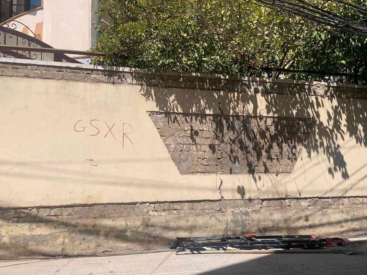 عمل واجهة تيكس مع صبغ بلاستيكي خارجي من شركة كابارول موقع الكريعات تنفيذ فيكا للصبغ والديكور 
***********
