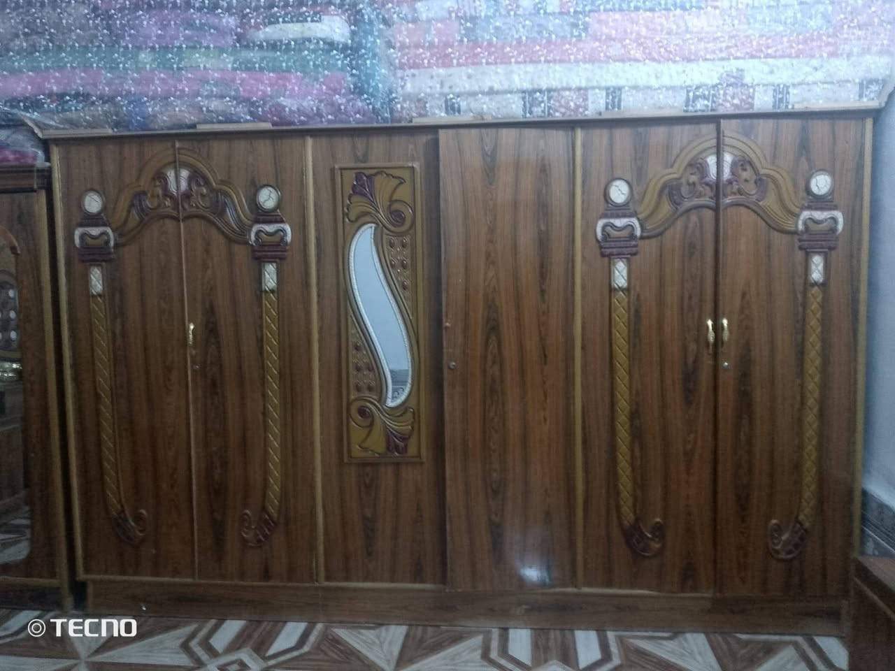 سلام عليكم غرفت نوم اخشاب للبيع السعر 600. وبيهة مجال. *********** واتساب
