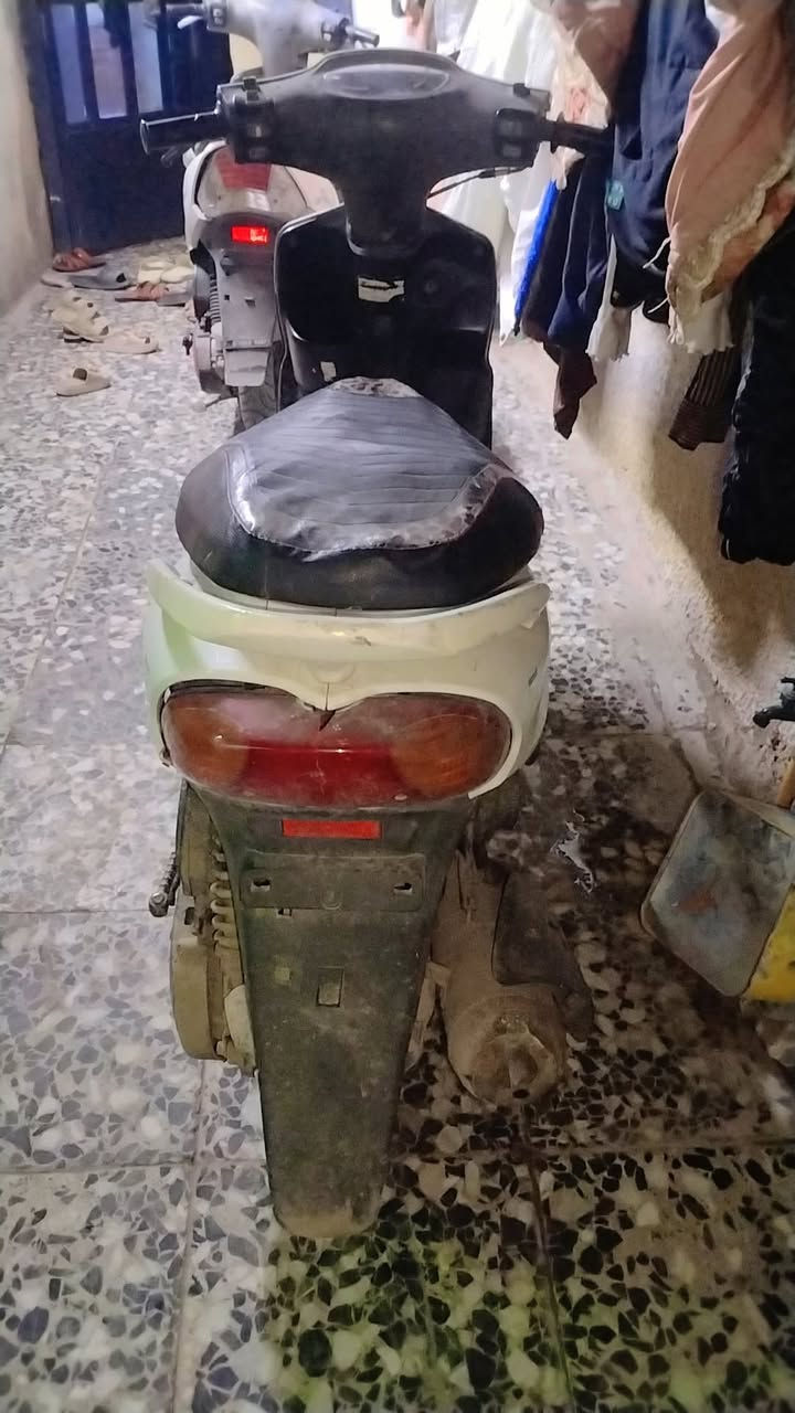 السلام عليكم ماكس قجمه الدراجه نضيفه بيه خيط تبخير مكاني بغداد السعر ٣٥٠
***********
