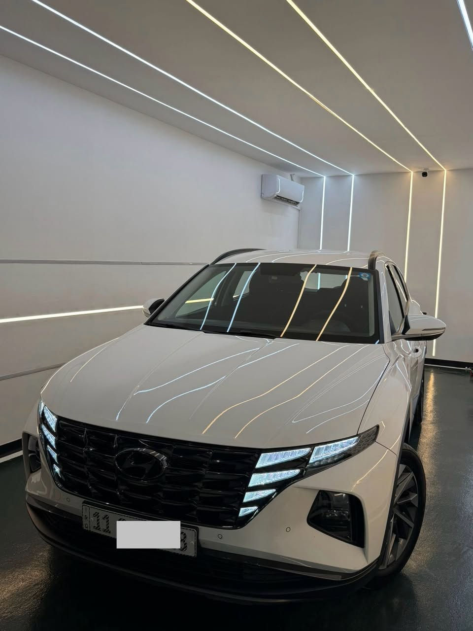 السلام عليكم
السلام عليكم

توسان ٢٠٢٣ خليجي 

بيها بلباب بارد والسونار موجود 

ماشيه ٥٥ الف كيلو

مواصفات 

بصمه 

شاشه 

تحكمات 

مري شفط 

كشنات كهرباء مخمل 

السعر ١٩٨ 

العنوان زيونه
***********
