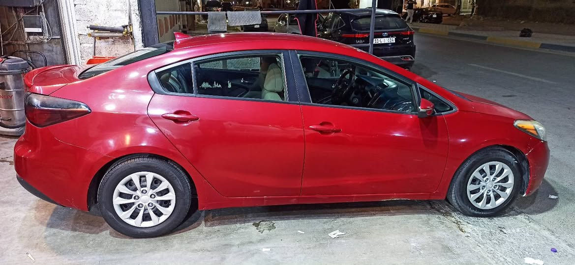 فورتي 2016 للبيع
حادثها بنيد وما بيها صور حادث وم عندي سونار 
رقمها بغداد 
ماشيه ١١٢ الف ميل يعني ١٨٠ الف كيلو 
محركها 1800 دوش
كير ومحرك نظيفات 
سعرها 102 وبيها شويه مجال
مكاني بغداد حي العدل
***********
***********
