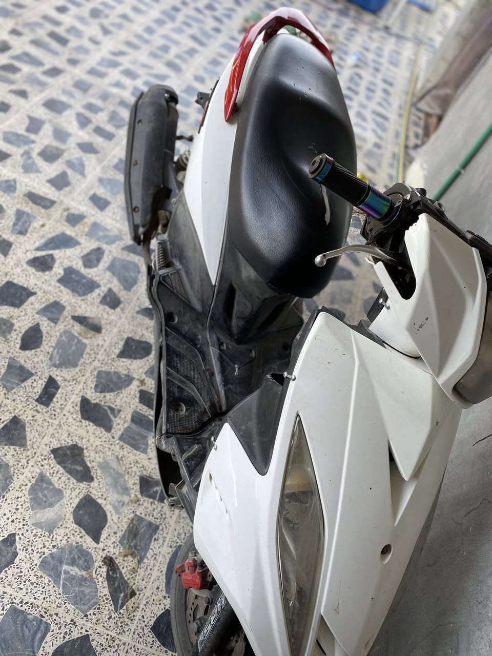 ماكس GTR 140 دراجة نضيفه شعله ومعدل مكينه مفتوحه مبدل ولف بس مكاني بغداد المنصور ب600 وبيها مجال 
***********

