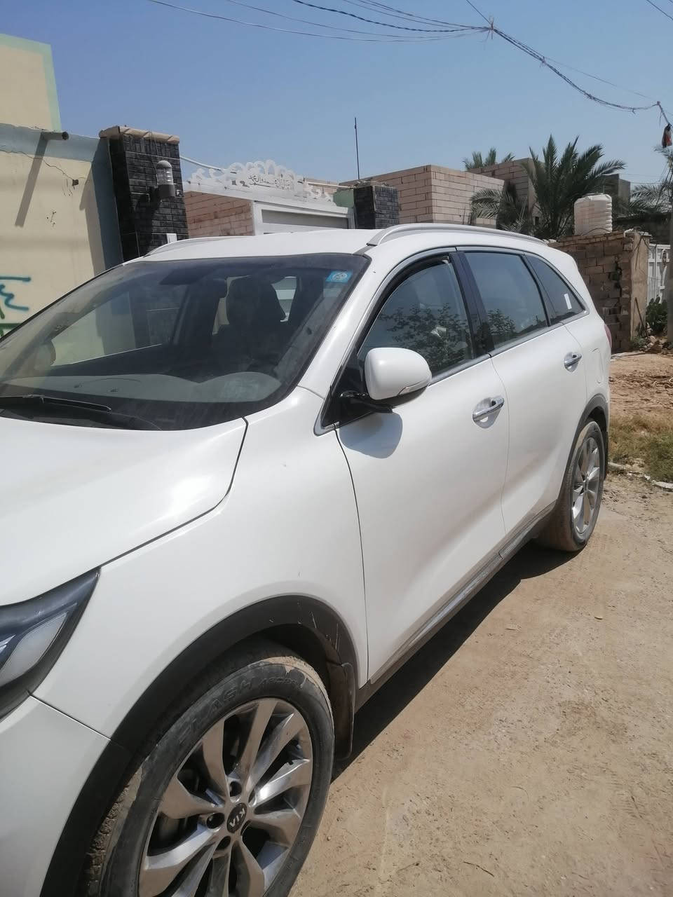 سورنتو للبيع موديل 20 بغداد اتصال***********
