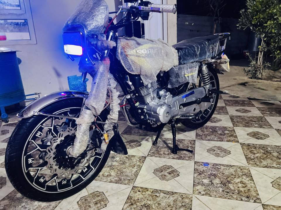 السلام عليكم دراجه لبيع موديل 25 الدراجه بعده بل ليلوان  صفر منفيس  سويج 3 نسخ الدراجه دبل دسك كلج دهن مكفوله من كلشي سعر 750 وبي مجال  مكان كركوك دبس طريق موصل ***********
