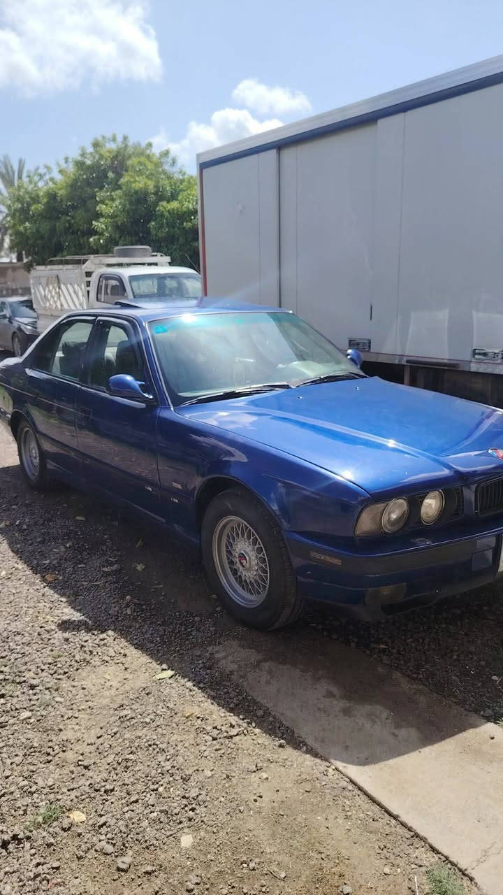 السلام عليكم ورحمة الله وبركاته
للبيع أو مرراوس
540i اصل بليتة وسنوية
1993
سلايد
بجم عريظ
كير أوتو
تشغيل ع بعد
السيارة صبغها جديد
يرادلها ملاحظات بسيطة
تخم تاير جديد
مكاني بغداد ابو غريب
للاستفسار الاتصال على الرقم ***********
وات ساب
