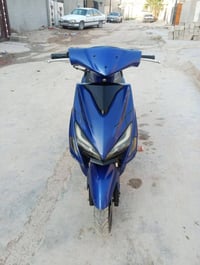 ماطور ماكس للبيع سرعه120نضيف محرك ما مفتوح كلشي بلادي للبيع سعر 550الف...