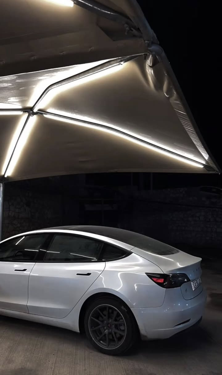 تيسلا موديل ٣ ٢٠٢٢  ماشي ٦٥ الف السياره كلين تايتل و بل عراق بيها بابين تبديل شركة بدرن دواخل بدون ارباكات بدون مشاكل السيارة كلها شرط *ملاحظه الرقم مو ويا السياره مكان دهوك السعر ١٥٨ ورقة ومجال بسيط


**إذا كنت صاحب هذا الإعلان وتريد حذفه لأي سبب، رجاءا أرسل رسالة إلى الدعم الفني**