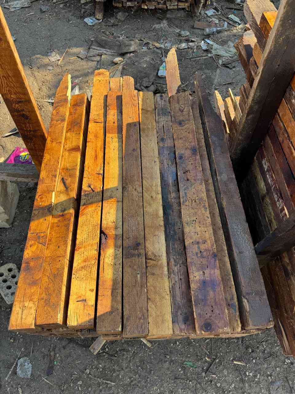 قالب خشب للبيع عدد 12 مكعب  ( مشتغل دكه وحده ودكتين) بسعر مناسب جداً جداً ***********
