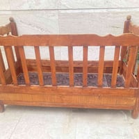 سرير مال اطفال خشبي للبيع عنوان بغداد الامين الثانية07719377369 علي