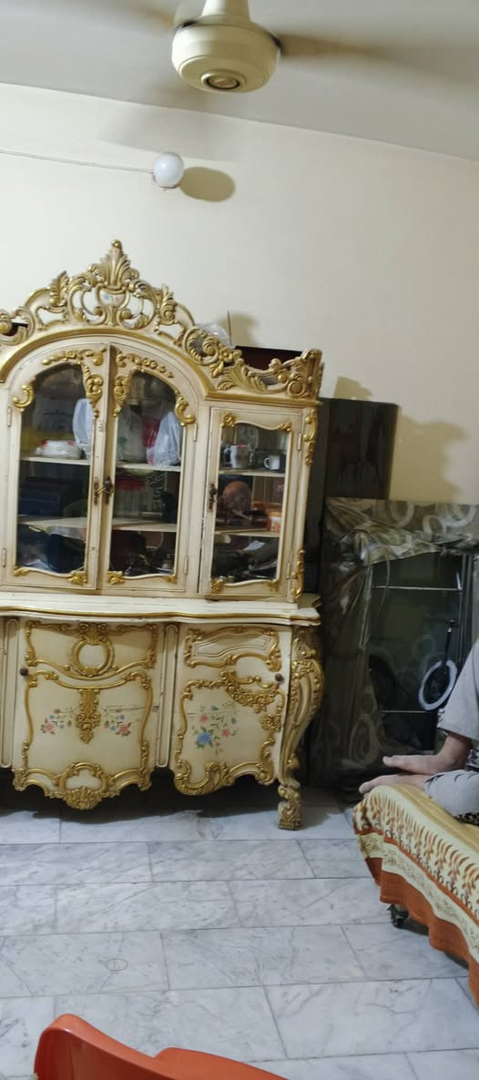 بوفيه دمياط المصريه الاصليه للبيع
رقم ***********
