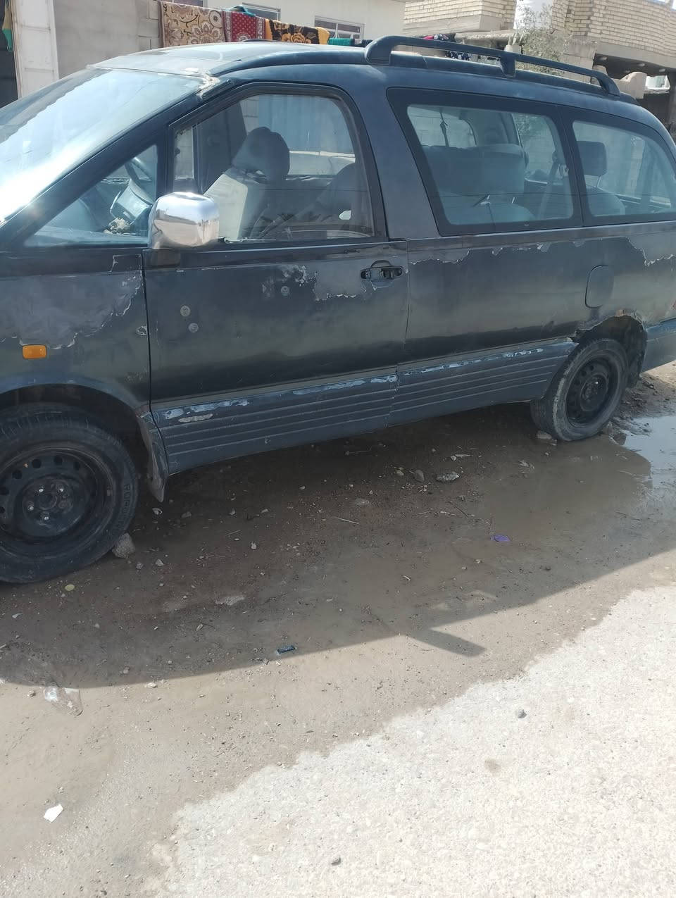 سياره اباجي موديل 1992 مكفوله محرك كير اكسن ***********
