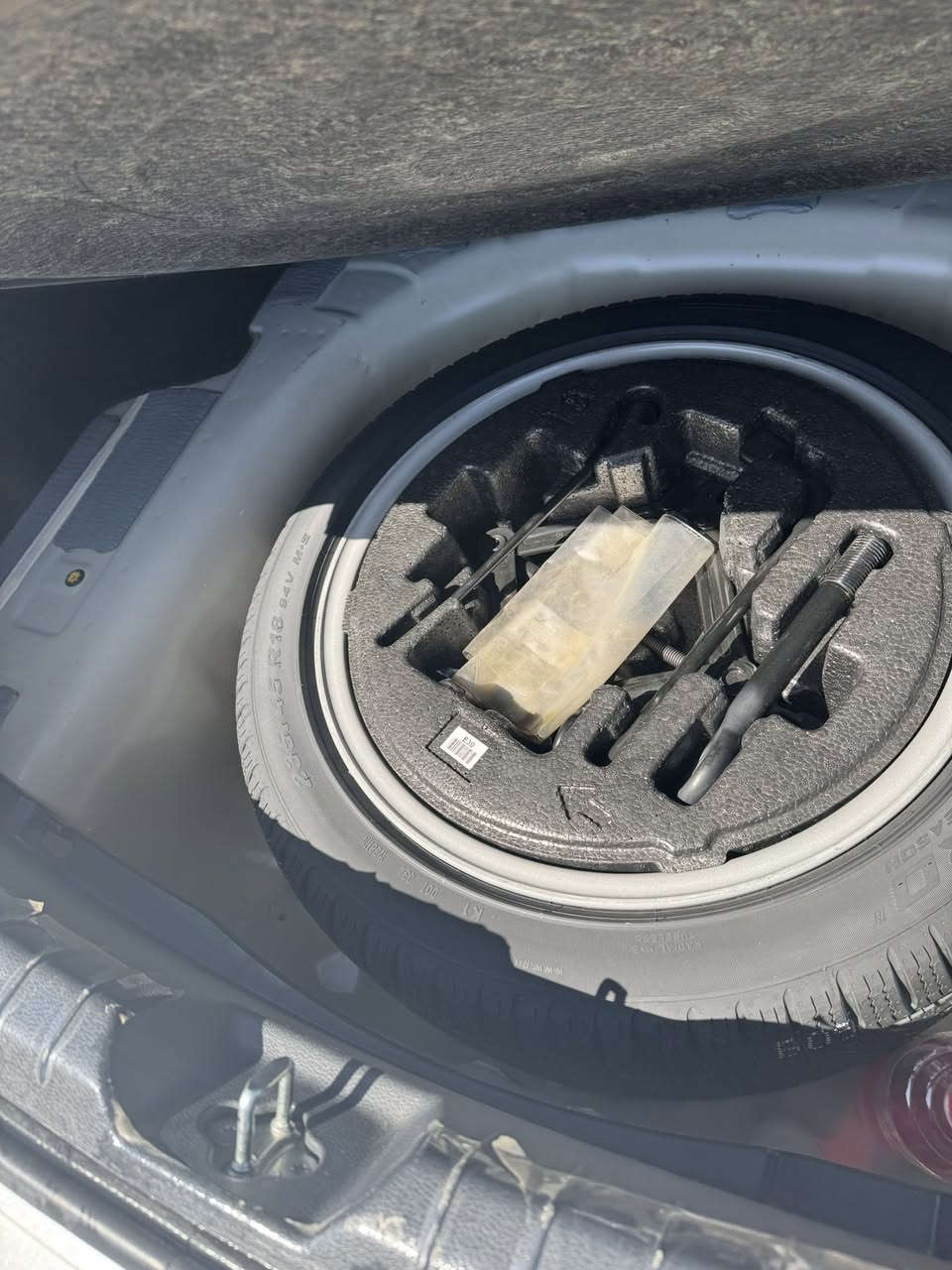 موديل ٢٠٢٣
‏ماشي السيارة 66 حقيقي رقم بغداد سيارة باسمنا استعمال شخصي كلش العنوان ديالى بعقوبة ولكم الهاتف*********** سيارة فول مواصفات جديدة معنى الكلام سعر السيارة  210
