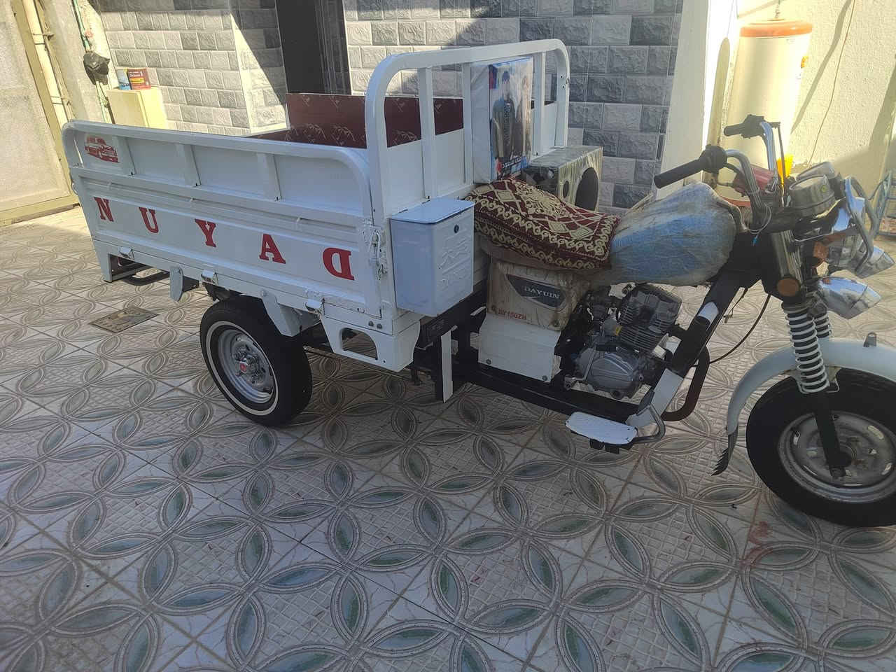 سلام عليكم شباب ستوتة للبيع مكفولة كفالة عامة رقم وسنوية بسمي مكينة  بعدة مامشدودة موديل (20)  مكاني ناصرية قضاء الصلاح شراي يتصل علئ رقم ***********
