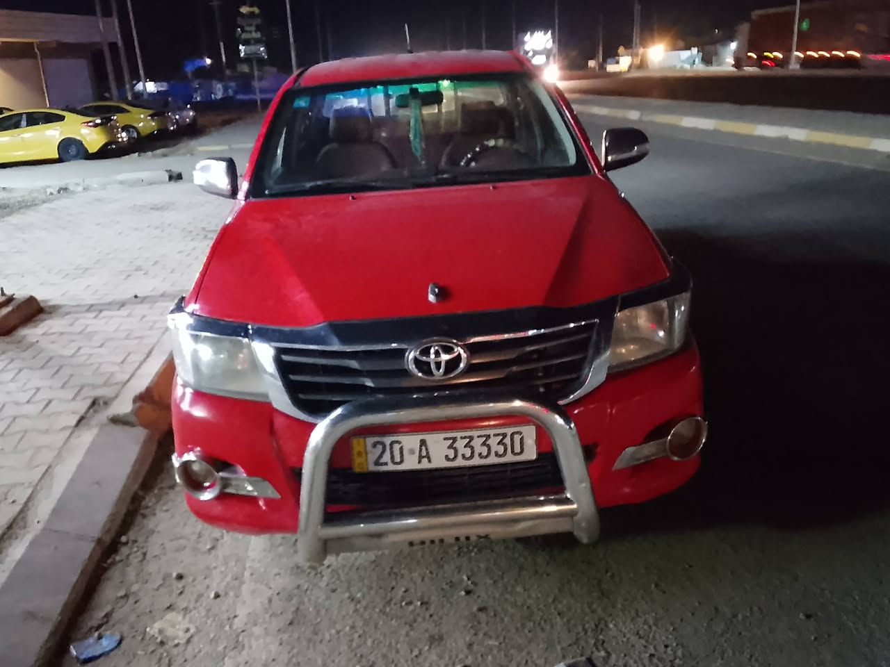 عندي تويوتا موديل 13 السياره اوتوماتيك محرك مقفول كفاله عامه الرقم ديالى مميز رقم الهاتف ***********
