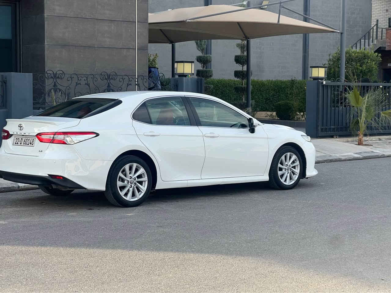 کامری خەلیجی
مۆدیل:- ٢٠٢٠
مواسەفات :- LE
ناوسور، شاشە گەورە ، ئۆتۆ هۆڵد برێک بەسمە ، 
حەساس سێ مۆد ، ئیکۆ ، نۆرماڵ، سپۆرت دوو سوچی خۆی ،لەگەڵە تەبرید مەرکەزیە،.                              سەیارەکە نمونەیە لە جوانی  سەیارەکە بێ بۆیاغە 
تەنیا دوو جێی گچکە پیدی ئارە 
١٠٠ هەزار کیلۆ مەتر رۆیشتوە 
سەعر :-٢٠٠ $
مۆبایل : *********** أربيل, العراق
