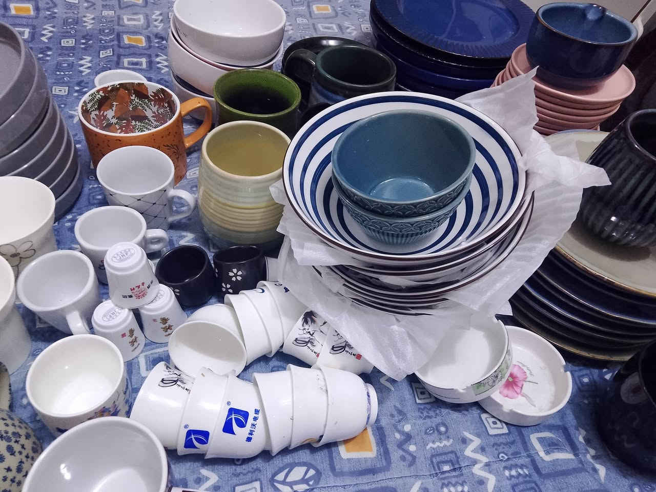 السلام عليكم ورحمة الله
فتحت  مشروع بالبيت واتمنه دعمكم وشغلات حلوة تجنن والي تحجز باكثر من 10الها هديه  ووصيل فقط. وهذا رقمي للحجز. ***********
