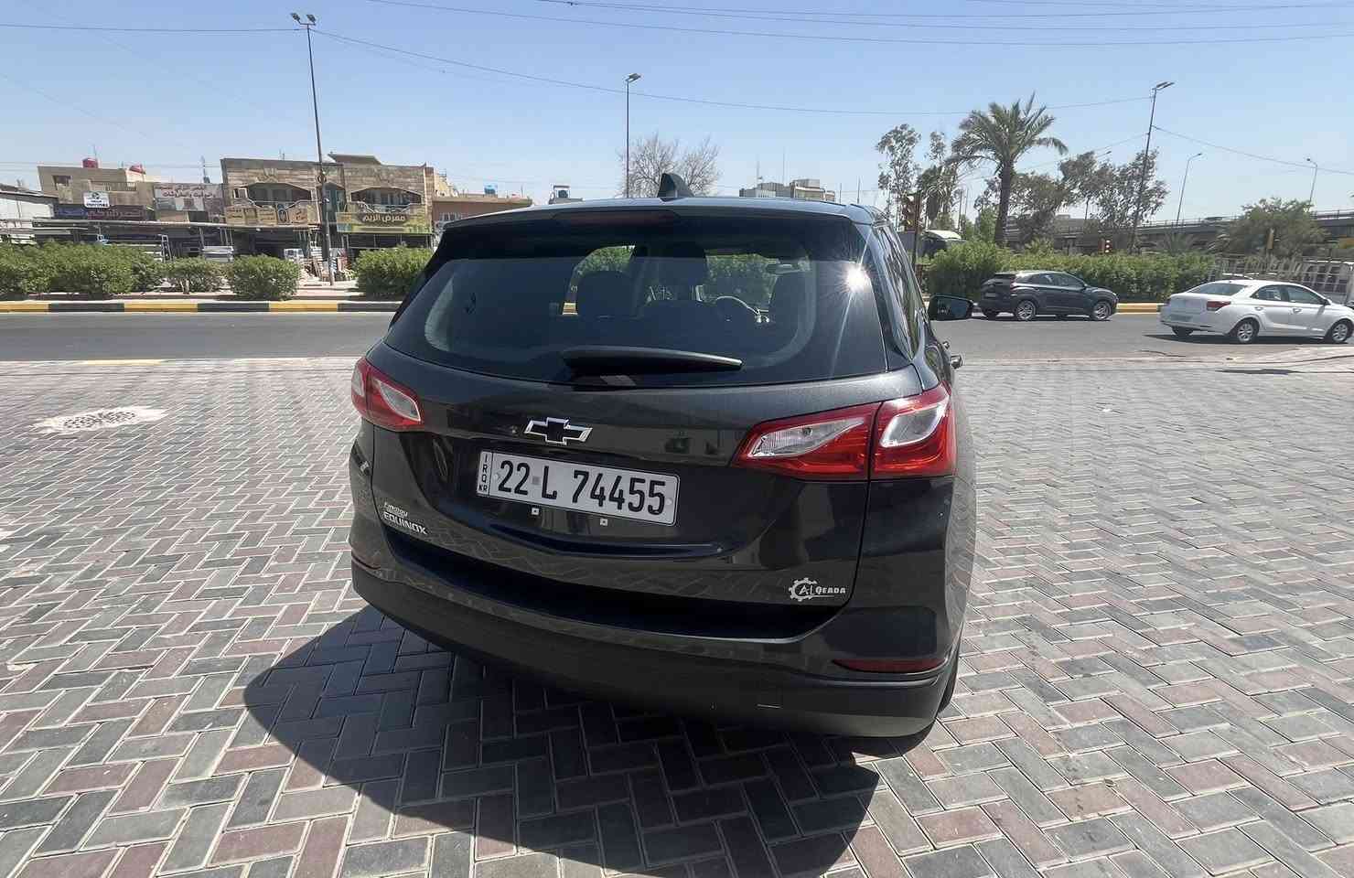 ‏Chevrolet Equinox 2021 LS
‏‎شيفروليه  اِكوينكس LS  2021
‏‎لون فحمي  
‏‎الرقم اربيل.
‏‎ضررها دعاميه وبنيد مصبوغ 
                                                   
‏2GNAXHEV6M6126239 رقم الشاصي
‎*العداد:41,000  / ميل 
‎المواصفات: 
‏‎*حجم المحرك 1500+تيربو
‏‎*داخل ابيض مخمل
‏‎* بصمه
‏‎* شاشة كبيره تدعم كار بلي واندرويد اوتو
‏‎*شاشة معلومات(قراءة مقياس الدهن- ضغط الدهن-ضغط الاطارات-البطارية-مصروف البنزين...ومعلومات اخرى)
‏‎* كاميرا
‏‎*سايد بريك كهرباء
‏‎ *ردار امامي+ تنبية الاصطدام الامامي(ظهور ضوء احمر بالجامة الامامية+تنبيه صوتي)
‏‎*نظام تثبيت السرعة التكيفي
‏‎* نظام التراكشن(مانع الانزلاق)
‏‎*اوتو ستوب.
‏‎*نظام مانع تصادم امامي
‏‎*تبريد قطعتين
‏‎ *لايت ليد +لايت اوتو+عالي –ناصي -اوتو
‏‎*تحديد المسار+ تنبيه الخروج عن المسار
‏‎ *تحديد السرعه
‏‎*كرسي السائق كهرباء
‏‎*ويل كب حجم 17

‏‎مكان السيارة: بغداد .
‎السعر: 138 ورقة 
‏‎ للاستفسار الاتصال  ***********
