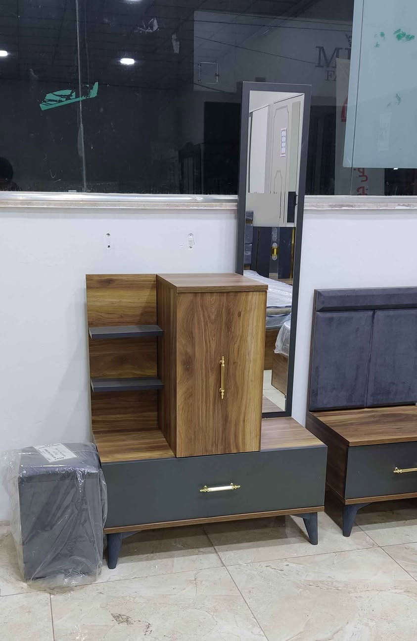 شبابي غرفة نوم شبابي 6 قطع جديد بالكرتون الكنتور 6 باب بسعر 425 دولار
-------------
#معرض_جودي_بدهوك 
***********
🪑 أثاث تركي فاخر
غرف نوم – غرف جلوس – غرف شباب – طاولات – كنتور – أسفنج عالي الجودة
✅ عروض مميزة وأسعار تنافسية
📌 ناونیشان:
⛔مالطا خاری-فرعی ئکی به ری سیناعی- به مبه ری مه دره سه (مالتاژئری)
📌 العنوان:
دهوك – مالطا القديم – أول فرع قبل صناعة تصليح السيارات – مقابل مدرسة الابتدائية
(قريب من مطعم مالطا – كونديه مالطا – خارنگه ها مالتا)
#دهوكا_رنكين #موصل #غرف_شبابية #اثاث_منزلي #زاخو دهوك, العراق
