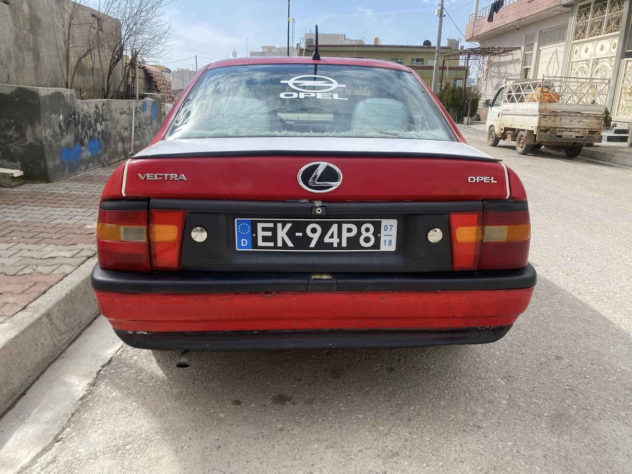 ئەم ئۆپڵە تەیحانە بۆ فرۆشتن شوێن ڕانیە
مەکینە 16 ی قایش پان  قفڵ مەرکەزی مۆدێل 1992 زۆر جوانووخاوێنوو پوختە ماڵی فەقیرە بەشەرتی تەقەوڕەقە کامل کارەبای مەزبووتە ئیشاڕەت لایت بەرزوو نزم فڵچە ئاوی فڵچە کێچی بەنزین کێچی حەماوە  گەرمی بەشەرت RPM - KMH سحری 16 وەرەقەو محامەلەی برایانە کێ موشتەریە تەلەفۆن بکات *********** شوێن ڕانیە 
ئەدمین ❤️
