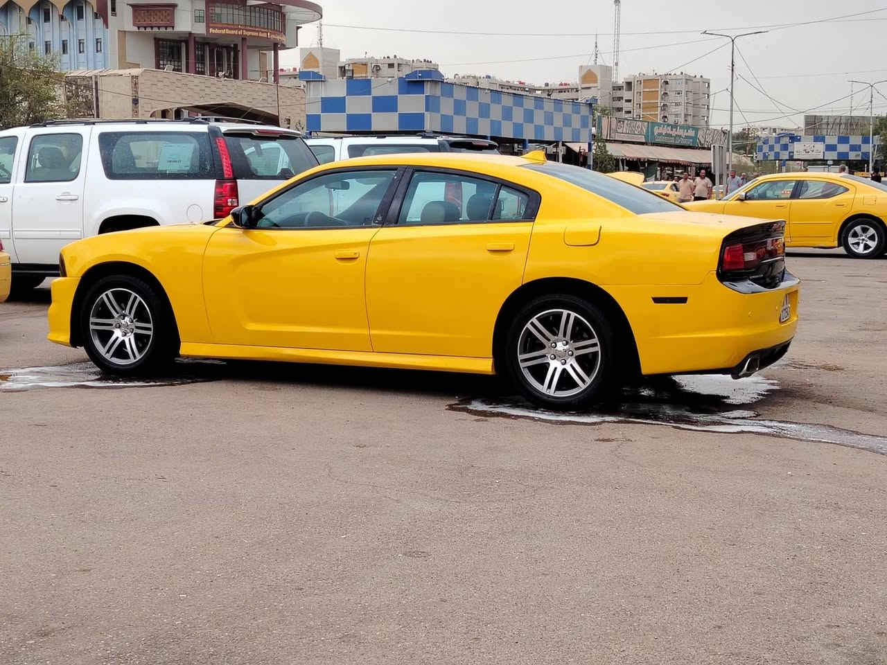 السلام عليكم جارجر للبيع موديل ١٤ اصل رقم انكليزي سياره جاهزه مابيها اي نقص كير مكينه حداديه تبريد ثلج ضررها جاملغ الخلفي فقط سنويه ل٢٩ بيع فقط بدون مراوس شاشه جبيره دواخل عسلي السعر ١٥٠ وبيها مجال الرقم *********** و*********** الي مو شراي لا يتصل العنوان الديوانيه الحمزه الشرقي
