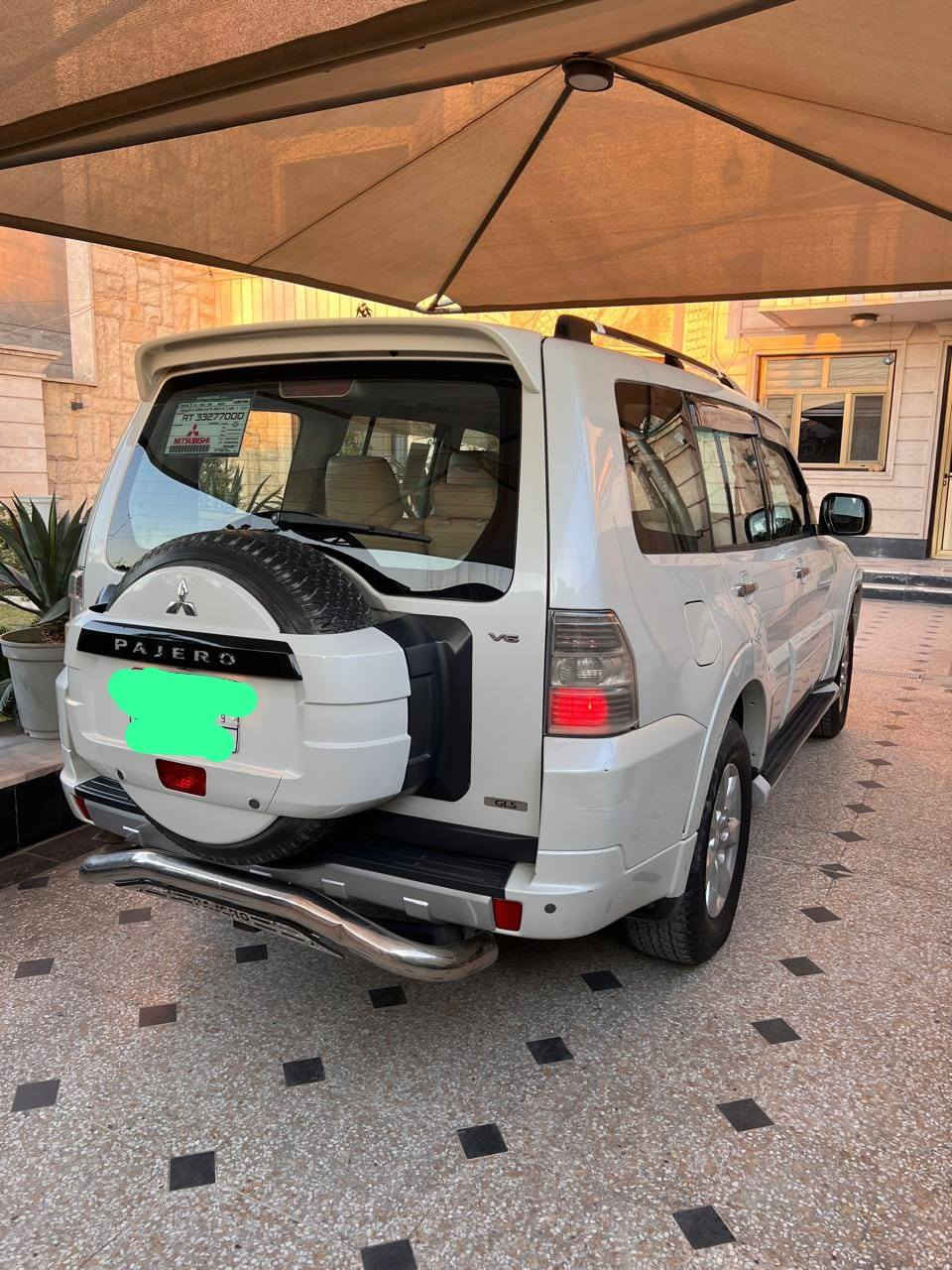 السلام عليكم باجيرو حبتور فول  2014 سياره اخت الزيرو سبير منازل ارضيه مغلفه من زيرو و الكشنات مغلفه من زيرو بيه شبرين بارد فقط كير ومكينه كفاله عل فحص رقم بغداد تحويل ثاني يوم عنوان بغداد السيديه   السعر اتصل عل رقم وتساب***********
